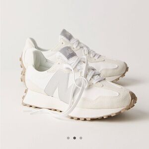 NEW - New Balance 327 sea salt